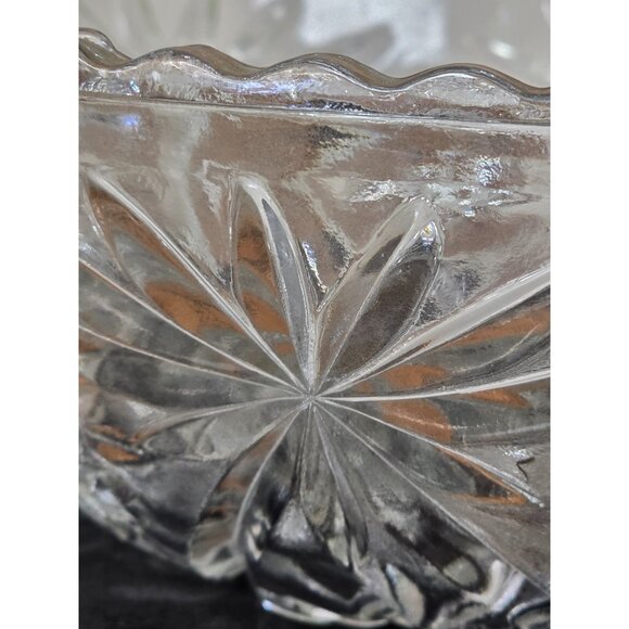 Anchor Hocking Star of David 10" Bowl - Picture 4 of 10